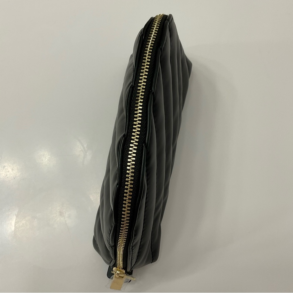 NWOT YSL Beauty pouch - Picture 8 of 9